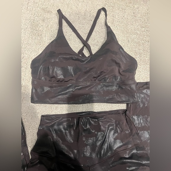 Aerie offline purple set - Picture 2 of 3